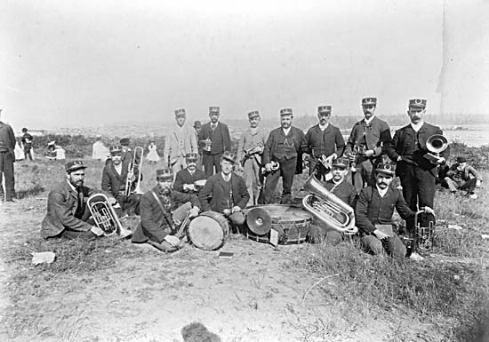 Vancouver's first brass band Cambie Street Grounds 191-Park N4